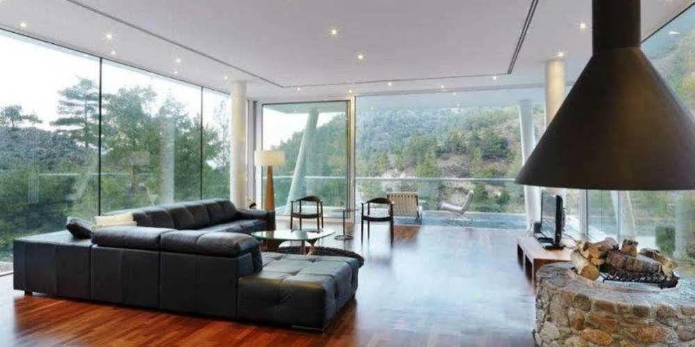 Lioness Fountain Villa Kannavia ภายนอก รูปภาพ