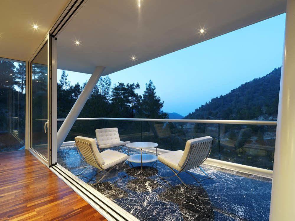 Lioness Fountain Villa Kannavia ภายนอก รูปภาพ